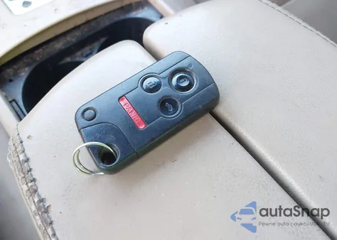 2005 Acura Rl 3.5 z USA, uszkodzony, nr VIN JH4KB165X5C001138